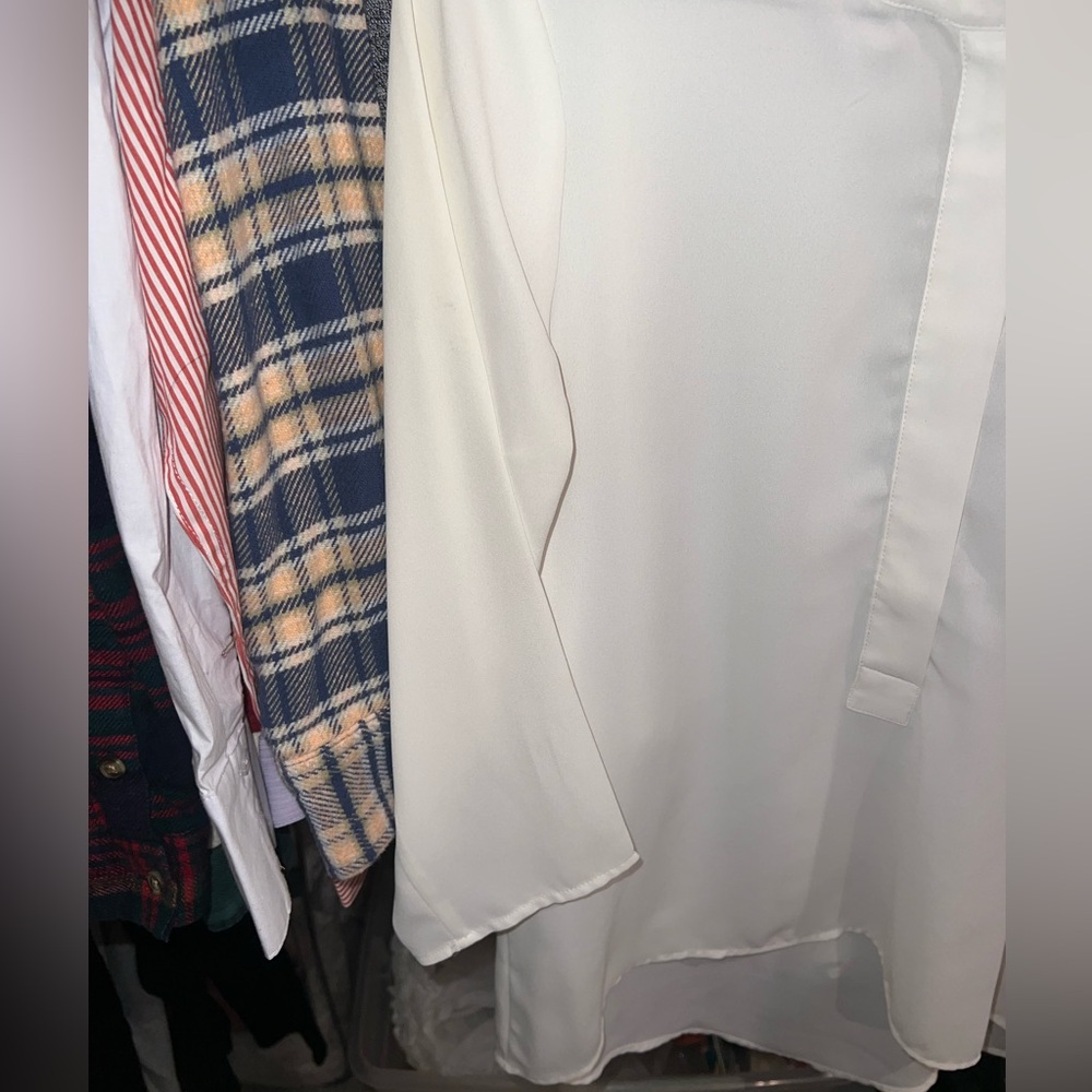 Express white blouse - Picture 3 of 5